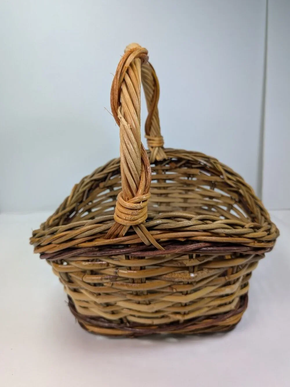Vintage Fall Harvest Woven Basket Pumpkins Cornucopia Decor Overhead Handle